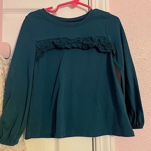 Girl’s long sleeve top